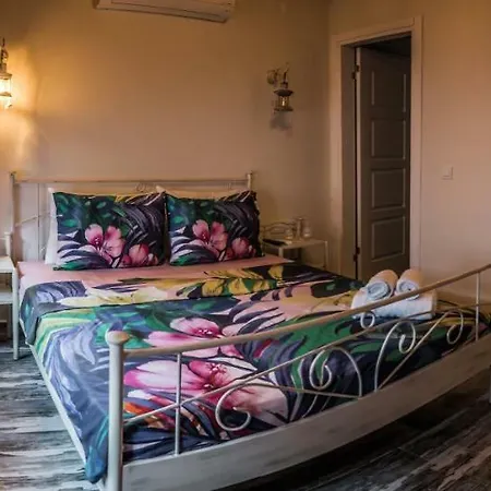 호텔 Mavi Ruezgar Alacati (adults Only)