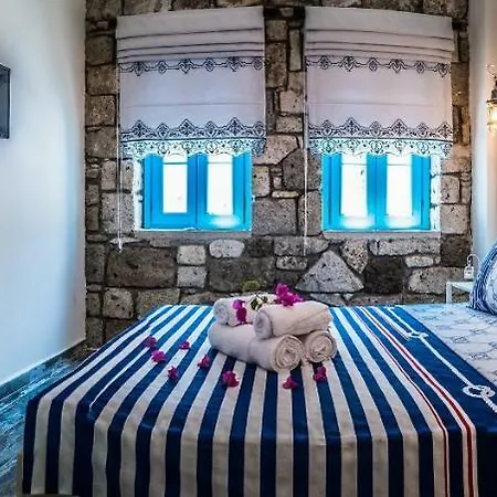 호텔 Mavi Ruezgar Alacati (adults Only) 4*